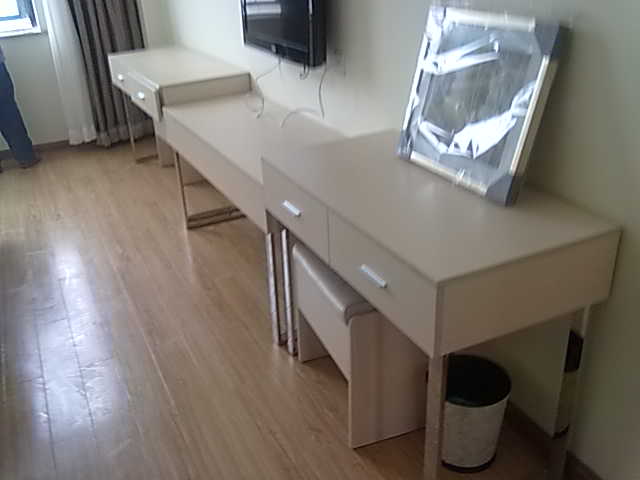 �������ڼ��Ű칫�Ҿ߹��̰���չʾ